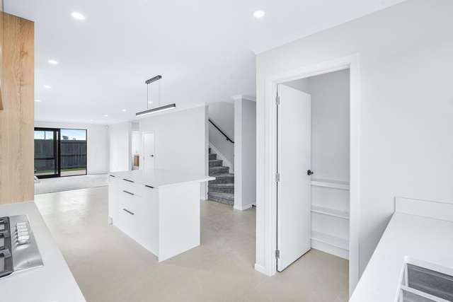 14 Gaylard Avenue 1053_1