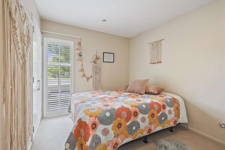 15 Famille Close Yaldhurst_15