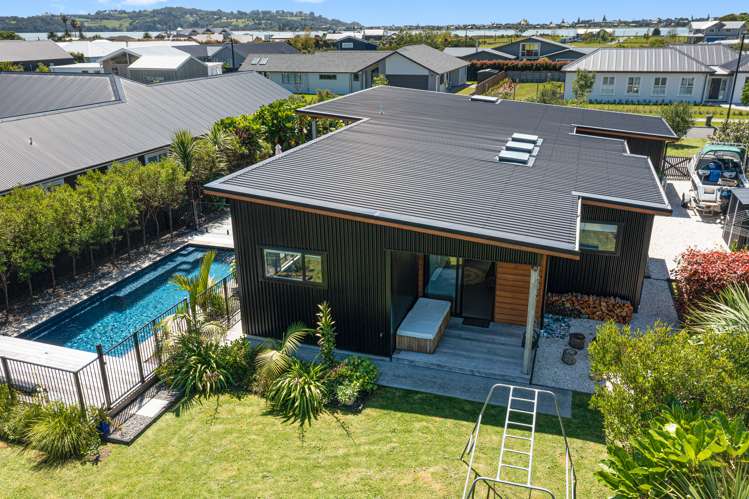 10 Shearwater Lane Point Wells_23