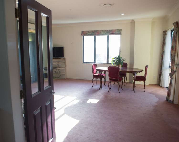 5/5 Court Road Tawa_12