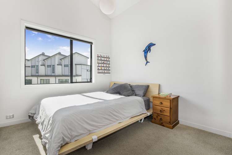 72 Norwood Drive Flat Bush_10