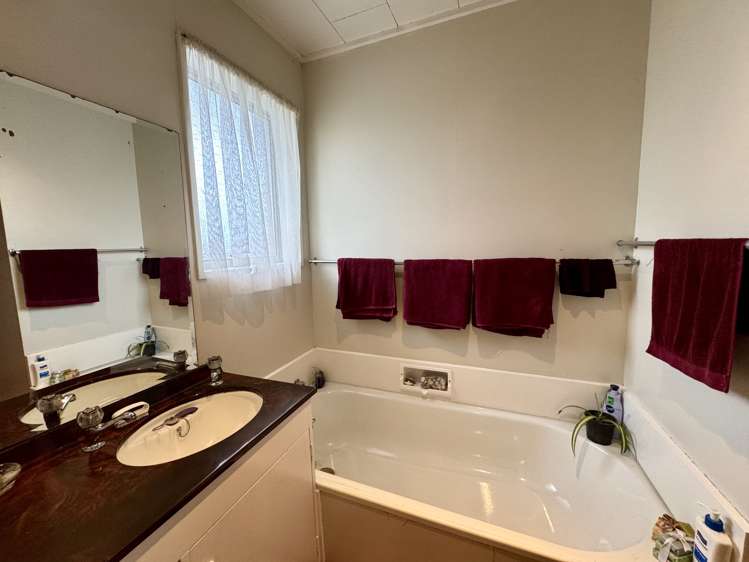 4 Cobham Crescent Waipukurau and Surrounds_7