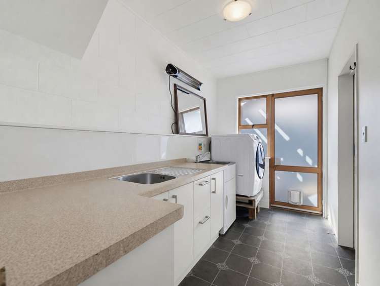 1C Hill Street Waipukurau_31
