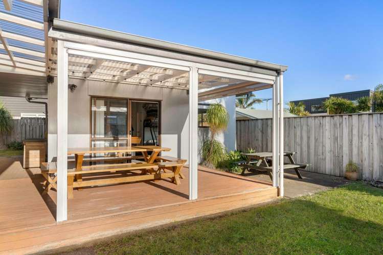 307b Ocean Road Whangamata_11