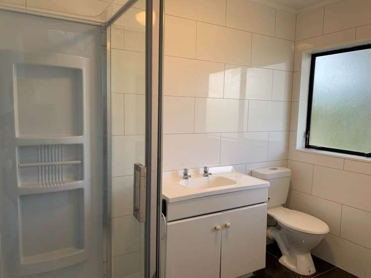 1a Pegler Avenue Epsom_6