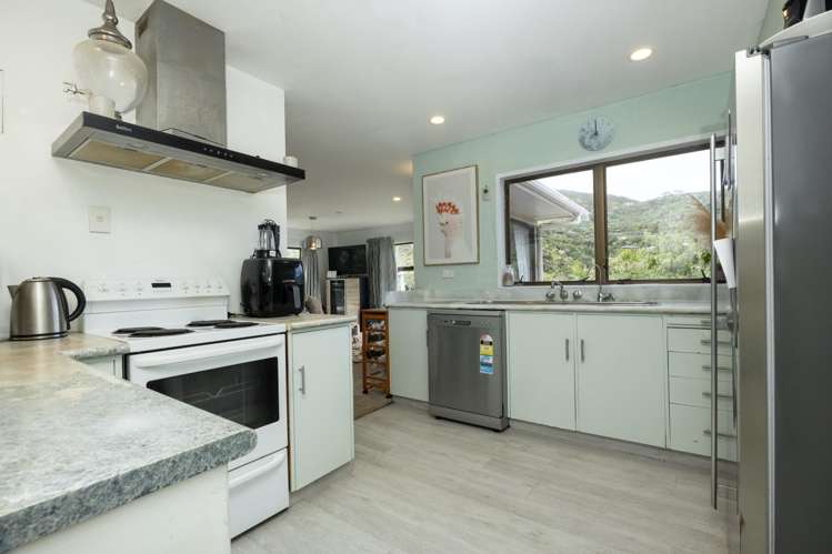 24 Seaview Road Piha_8