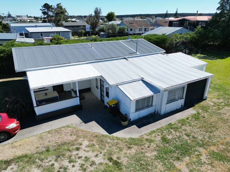 31 Roore Street Foxton Beach_21