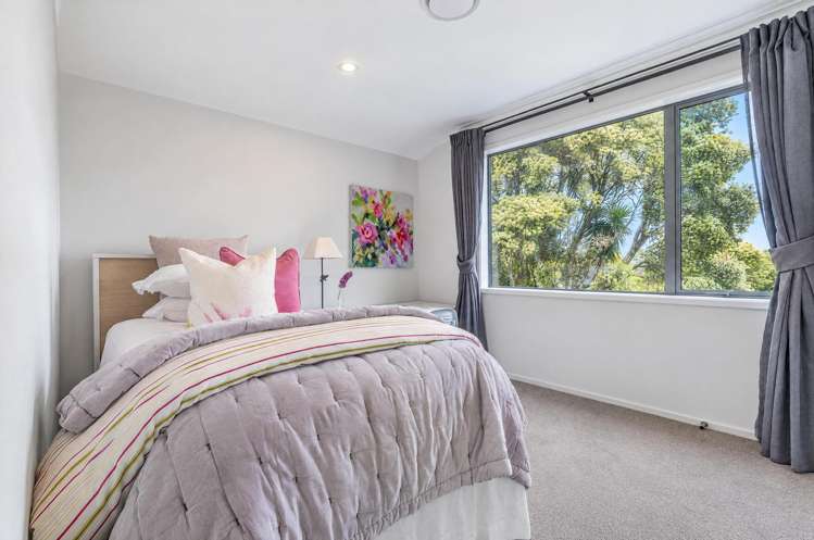 54A Meadway Sunnyhills_25