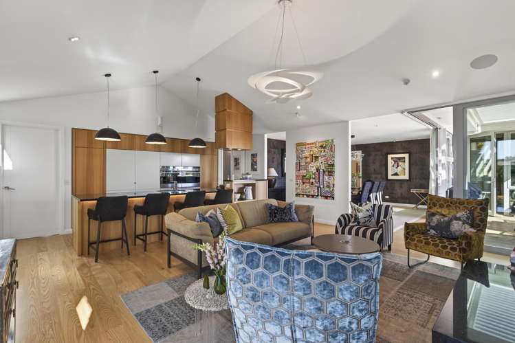 5 Tupuhi Place Highlands Park_23