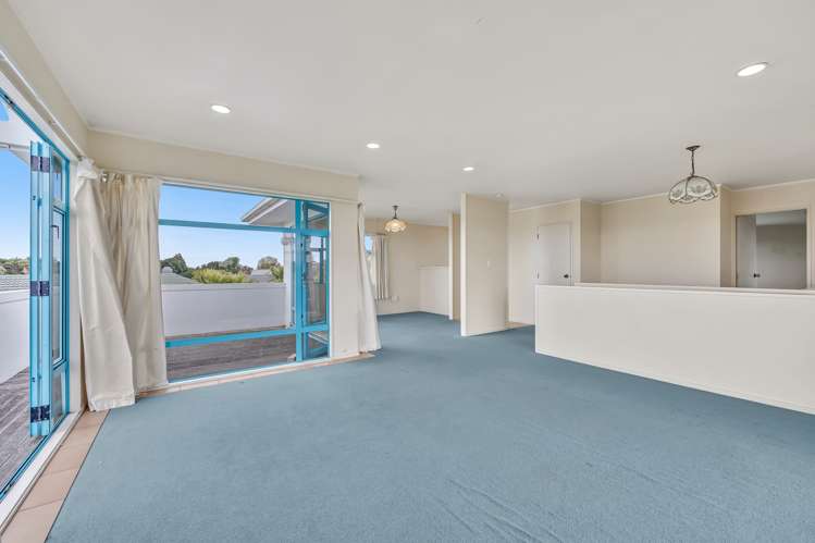 9 Hurstbourn Priors Goodwood Heights_8