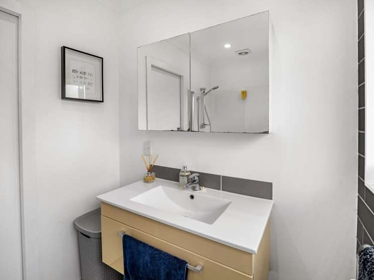 25 Pinedale Parade Milson_16