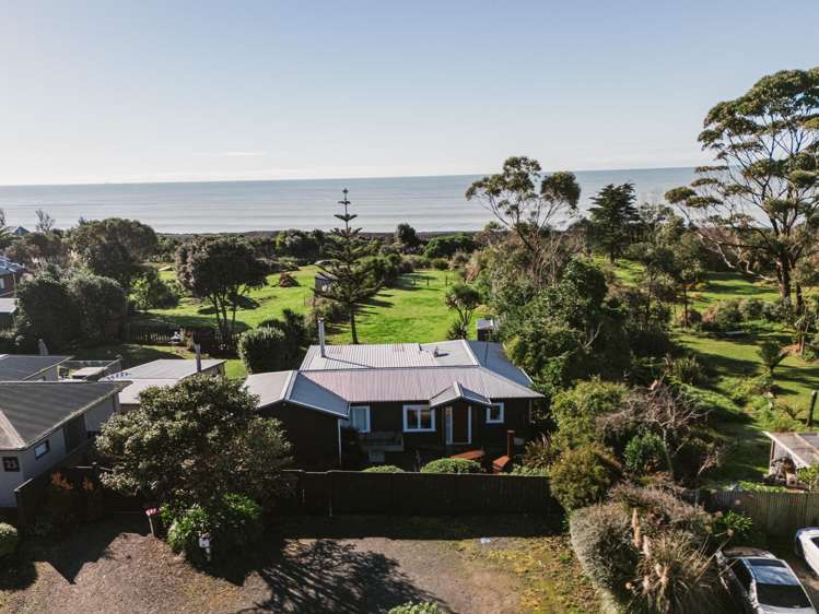 27 Gaskin Place Haumoana_21