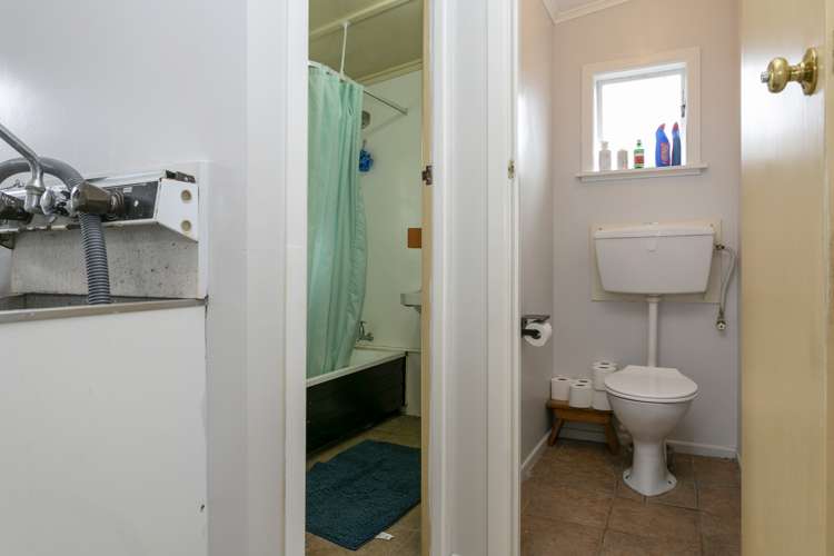 2/50 Scannell Street Taupo_15