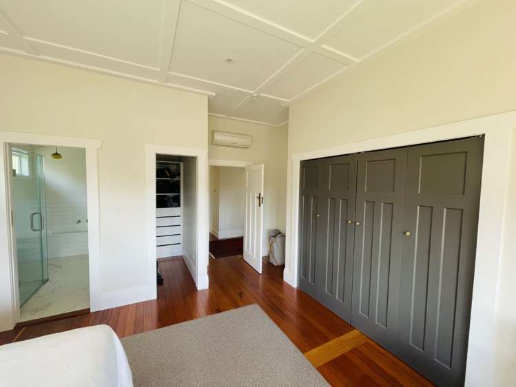 14 Hanlon Crescent Narrow Neck_11