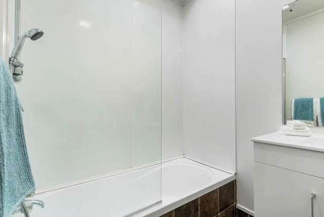 2/174 Birkdale Road Birkdale_4