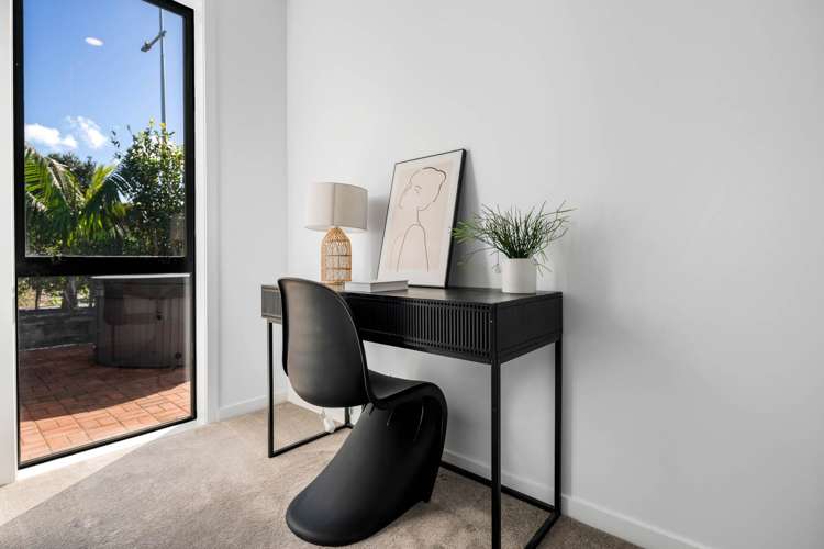 24 Bearing Parade Long Bay_26