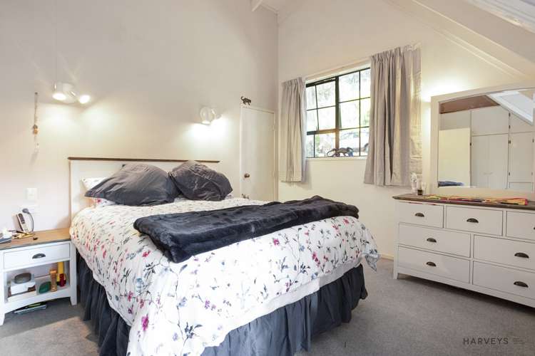 208 Woodlands Park Road Titirangi_7