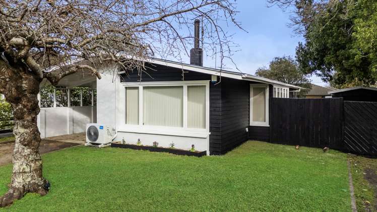64 Beach Road_1