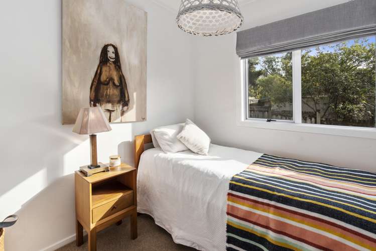 3 Ferndale Avenue Leigh_12