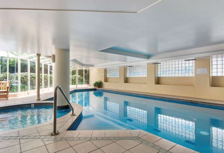 2f/5 Furneaux Way Remuera_13