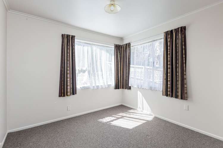 23 Glamorgan Drive Torbay_16