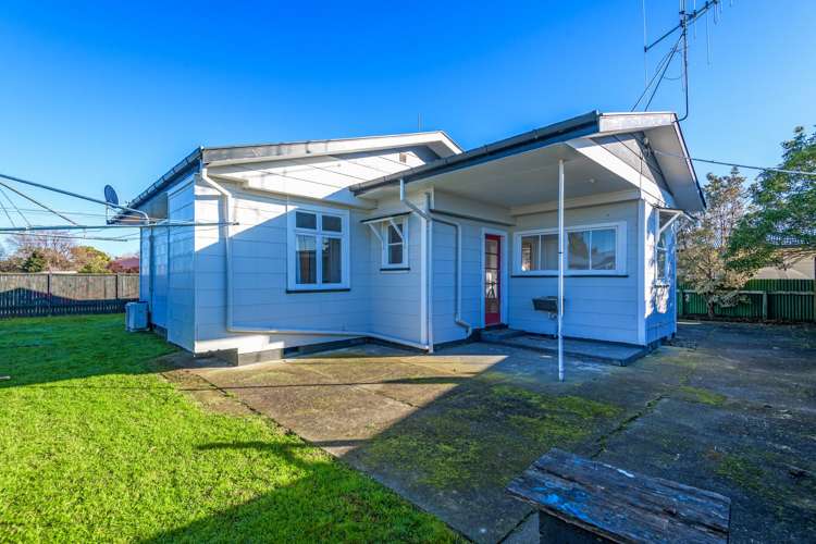 28 and 28a Hammond Street Bulls_12