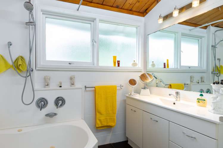 19 Broadway Picton_20