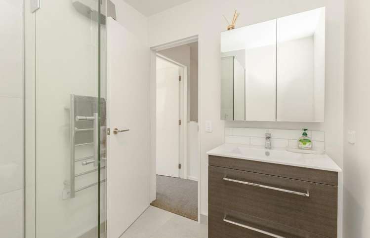 3/323 Lincoln Road Addington_6