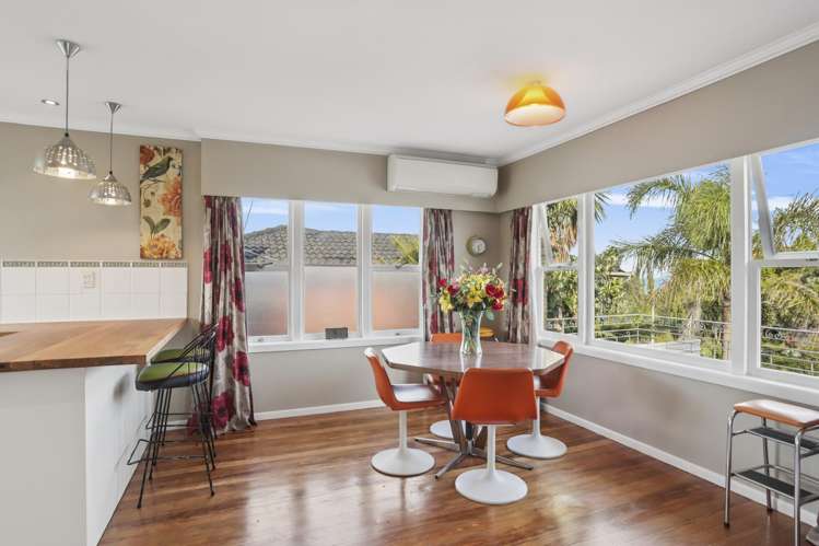 10 Rauhuia Crescent Parau_8