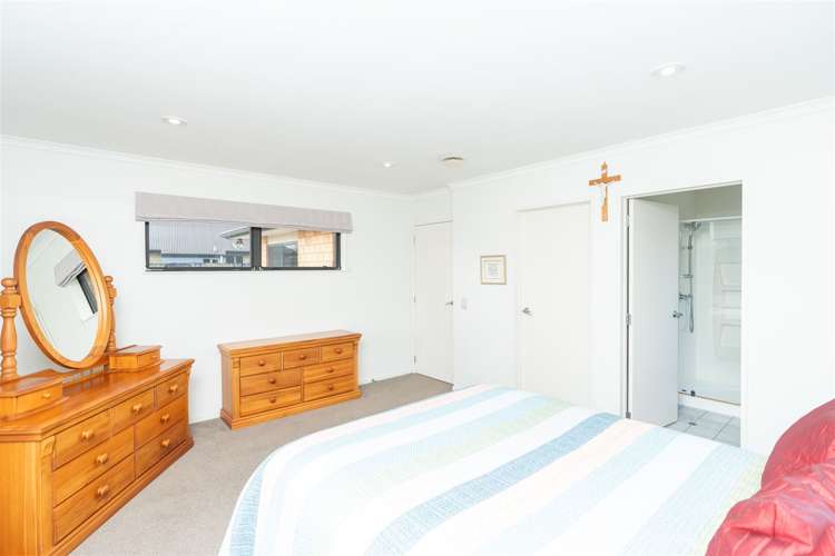 17 Innswood Place Rototuna North_21