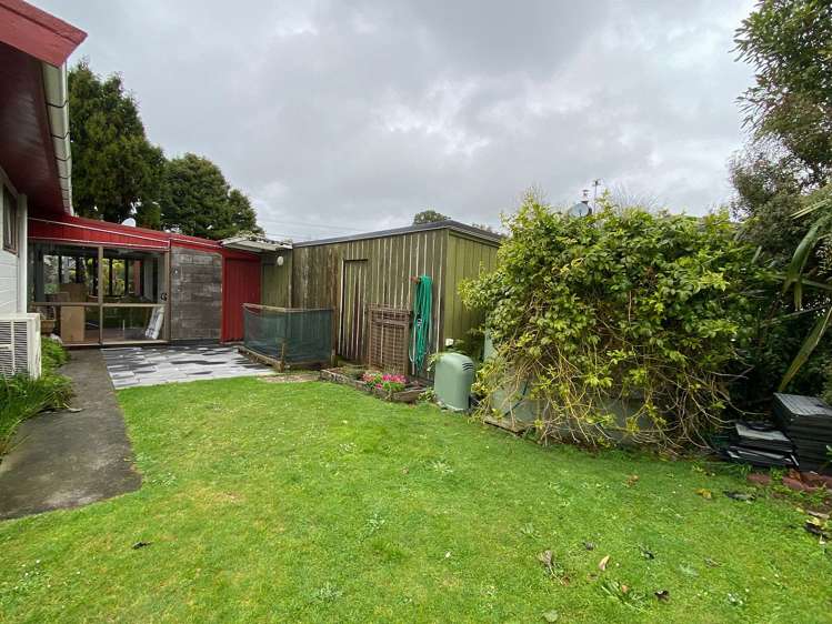 1274 Egmont Road Egmont Village_11