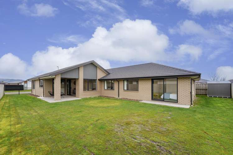 5 Acrasia Street_3