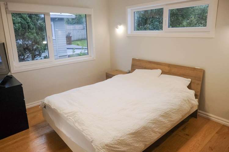 19 Wyoming Avenue Murrays Bay_12