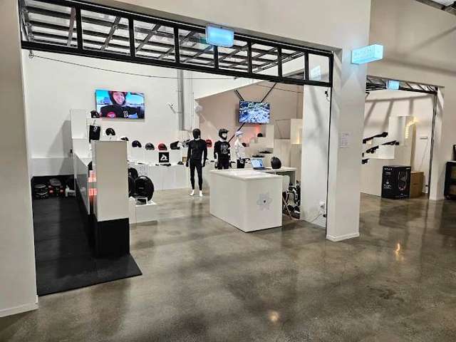 PRIME RETAIL - ORAKEI BAY VILLAGE