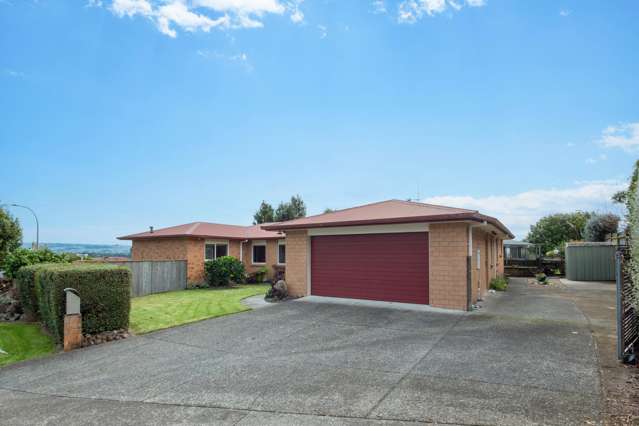 Sunny brick home plus room for motorhome