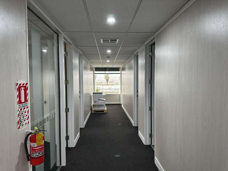 5 William Pickering Drive_0