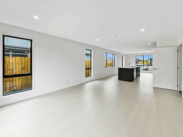 35 Bill Hammond Drive Belfast_9