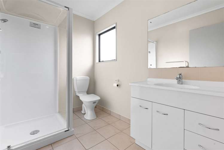 6 Brunswick Rise Mangere_10