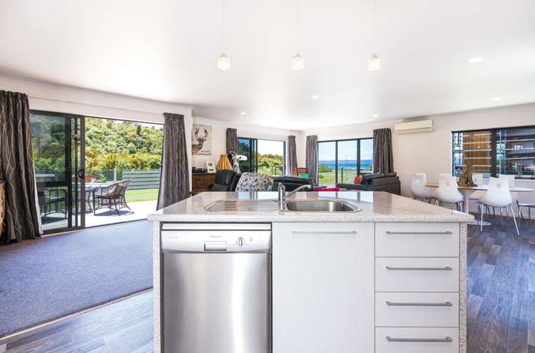 9 Poriwira Drive Kuratau_9