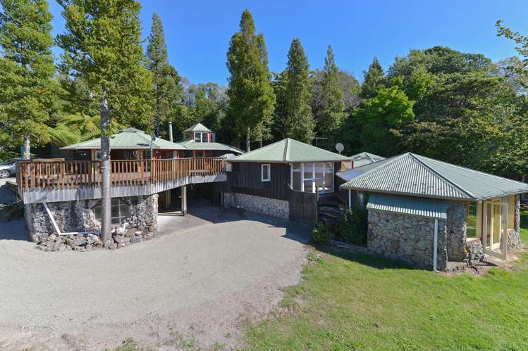 283 Spencer Road Lake Tarawera_19
