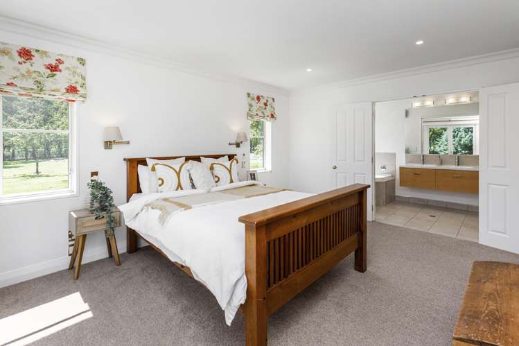 65 Glengarriff Drive Lincoln_14