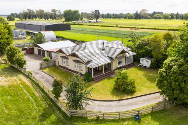 1435 Waughs Road Aorangi_1