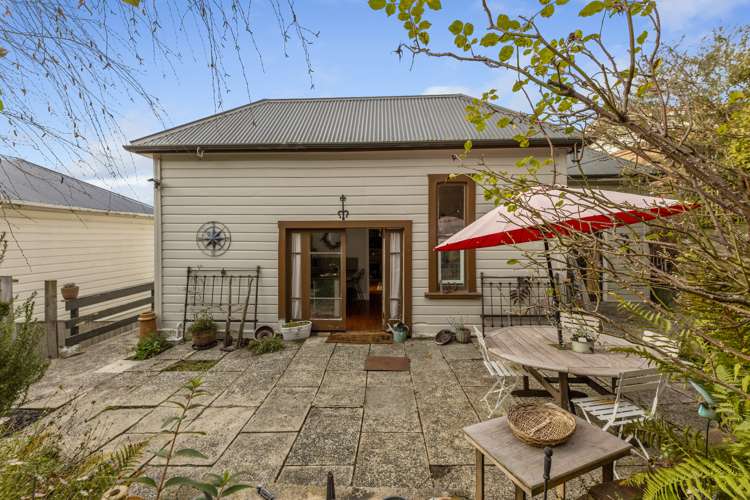 53 Easther Crescent Kew_25