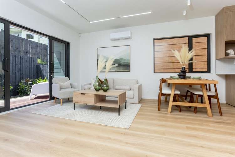 2/30 Kiteroa Terrace Rothesay Bay_3