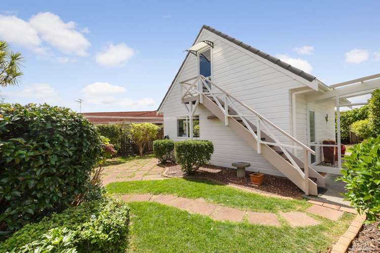5 Barton Place Orewa_23