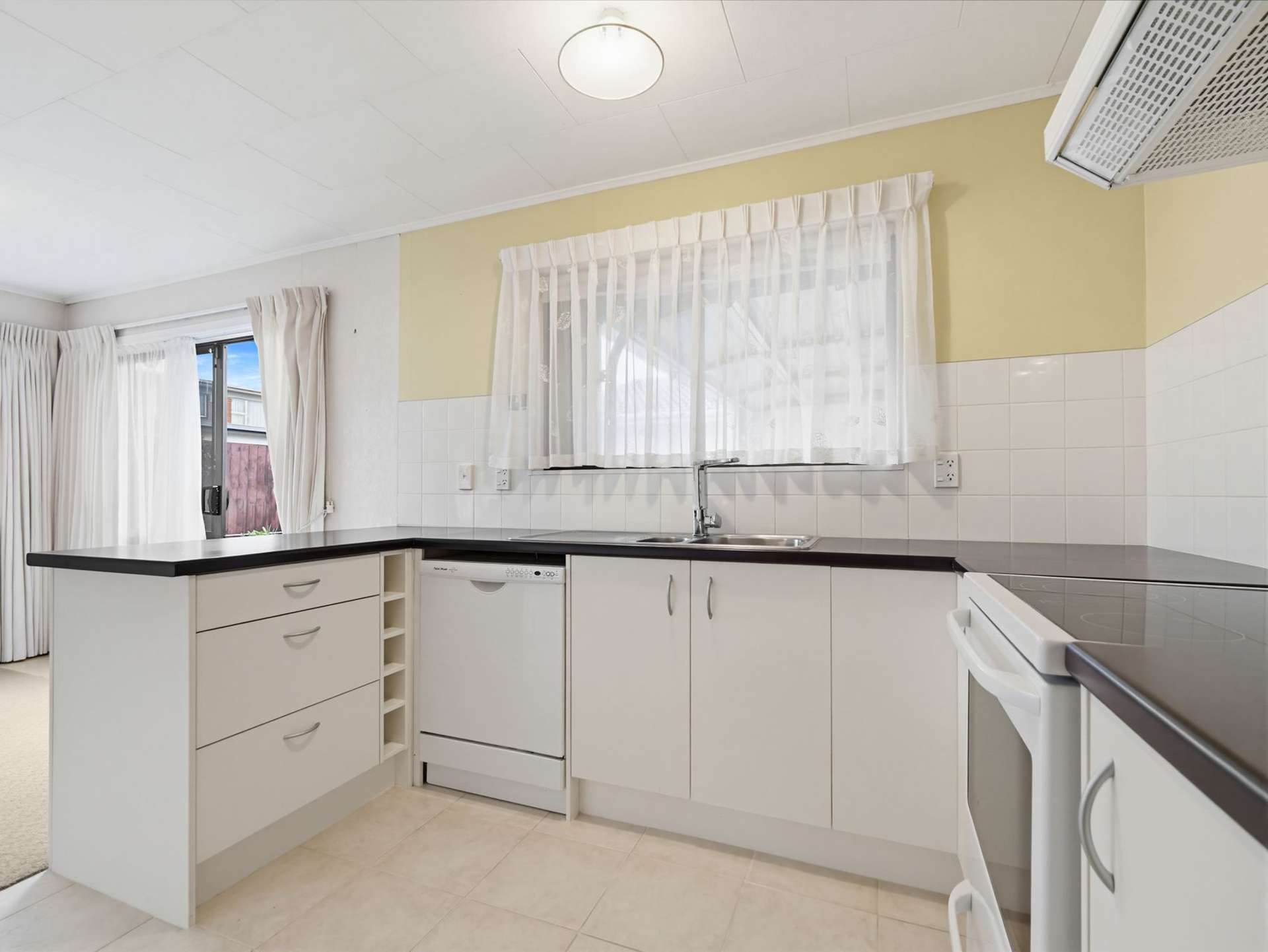 16B Grey Street Glenholme_0