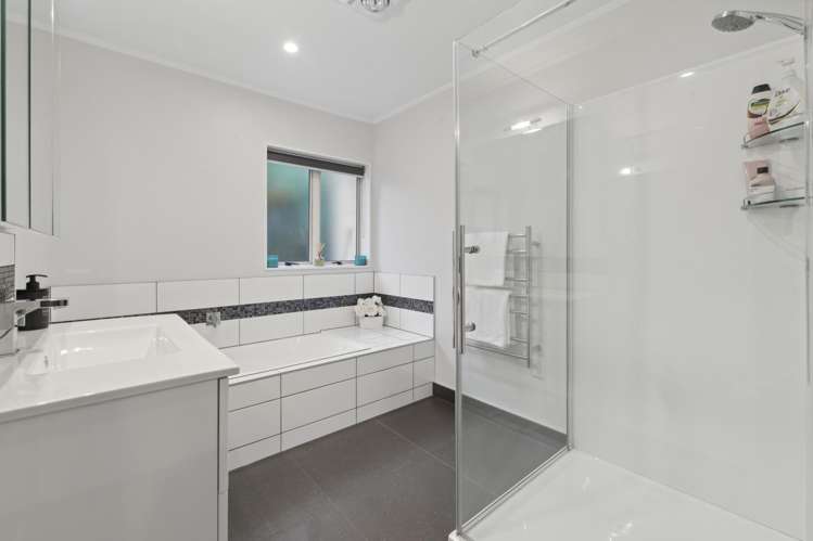 6 Perendale Close Somerville_23