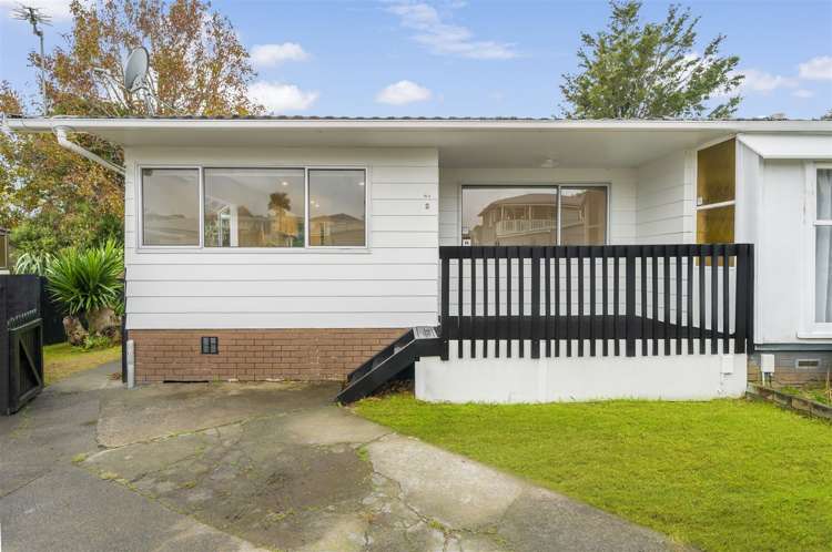 2/11a Bayside Avenue Te Atatu Peninsula_11