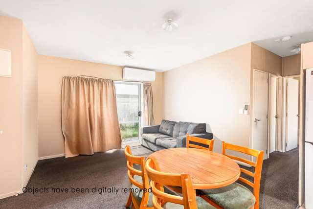 6/10 Collins Street Addington_4