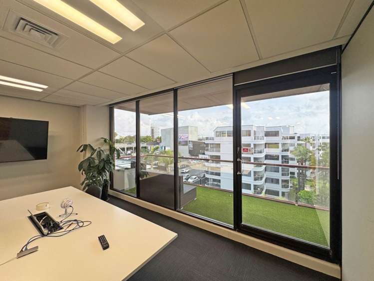 Level 3/159 Hurstmere Road Takapuna_4